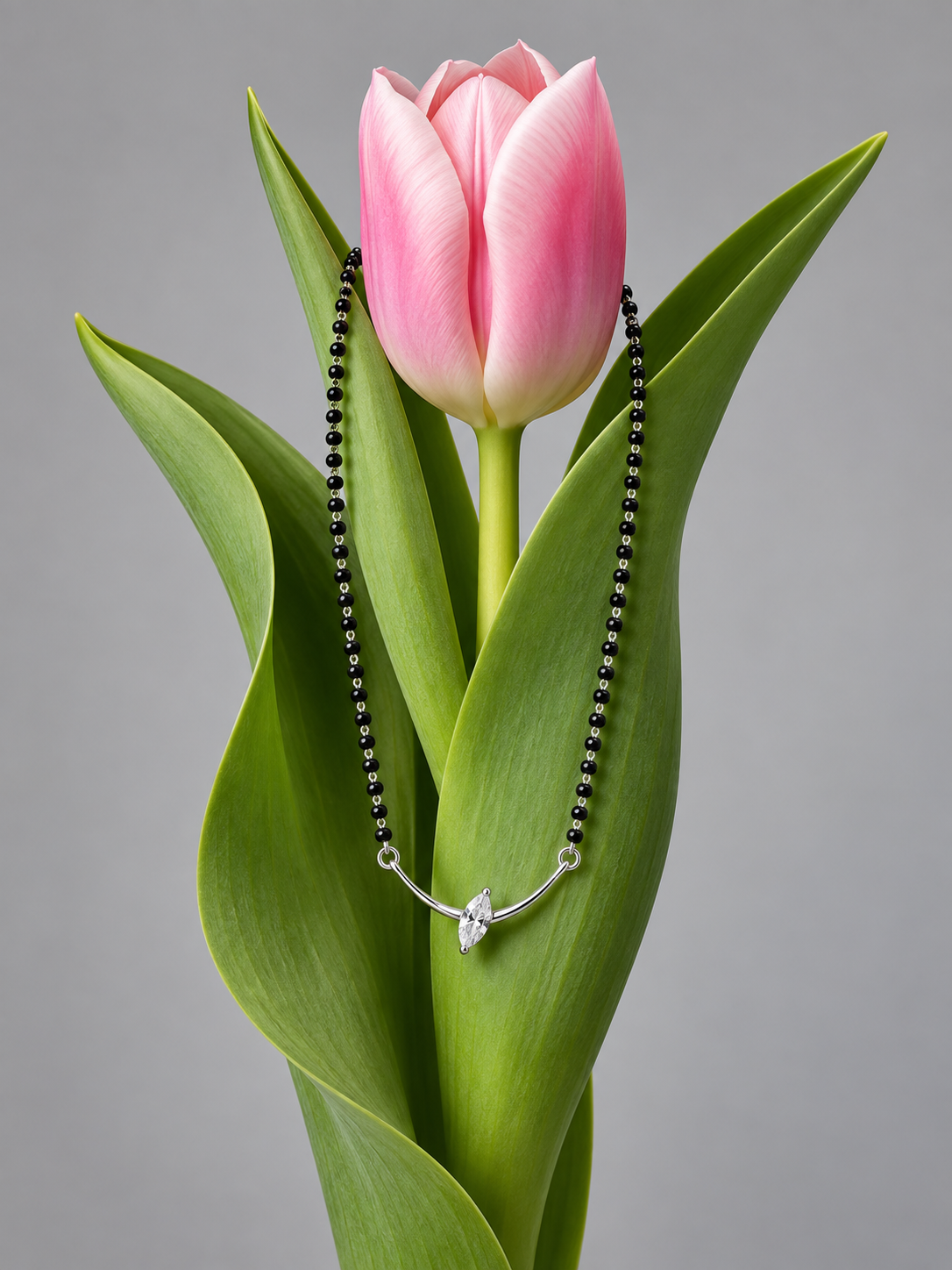 Black Beaded Minimal Floral Mangal Sutra