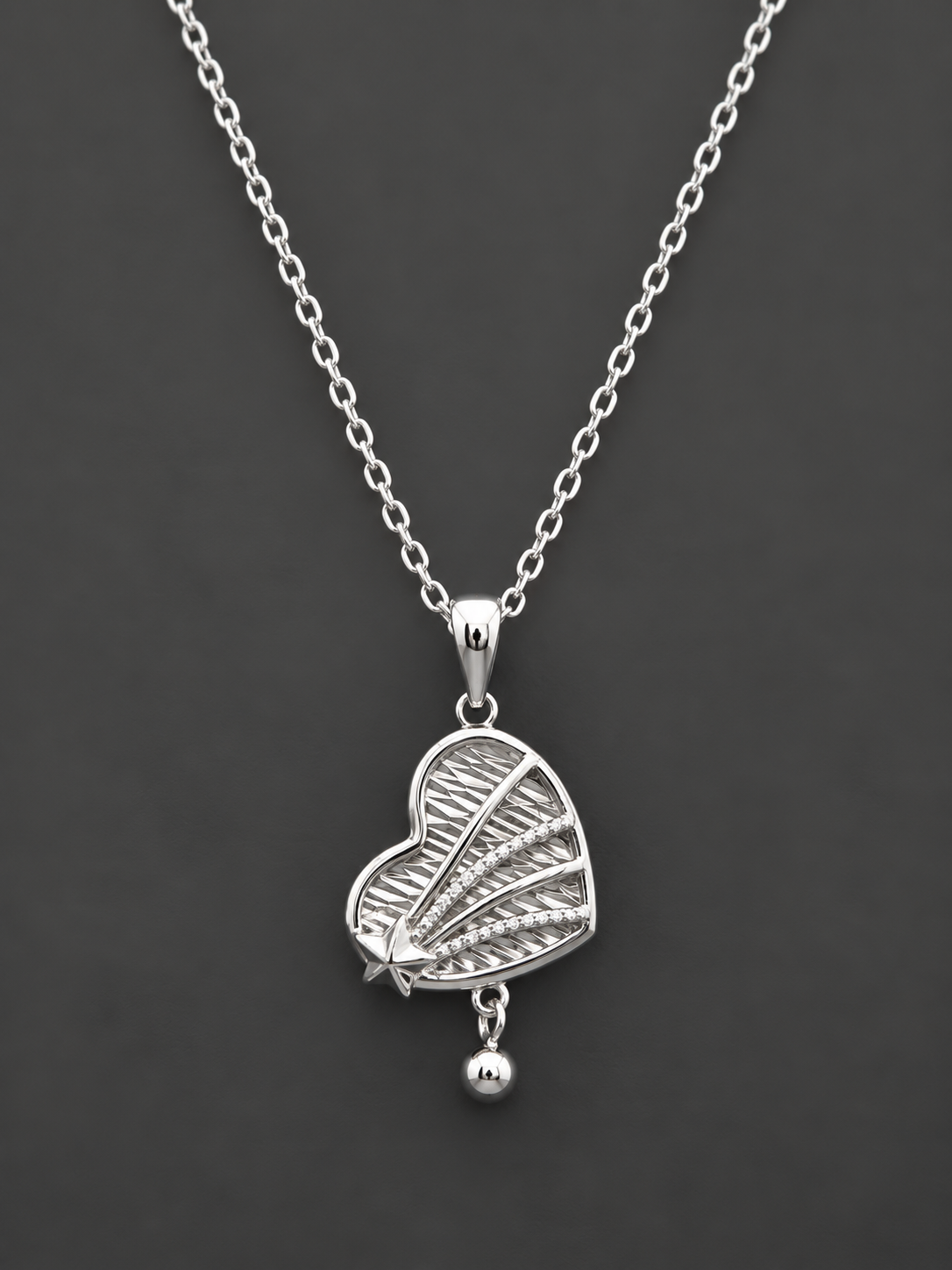 Elegant Textured Leaf Pendant Necklace