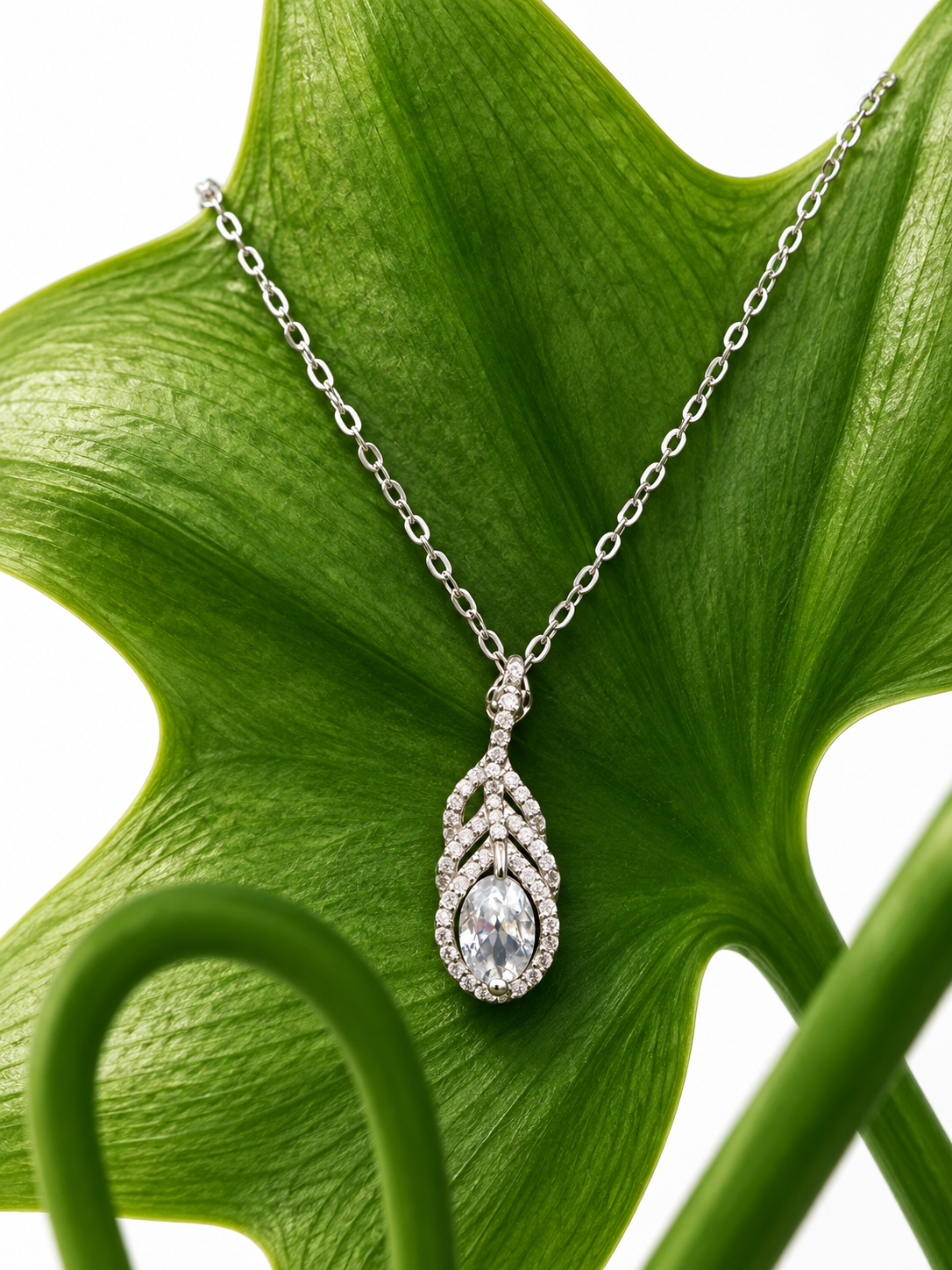 Elegant Floral Drop Pendant Necklace