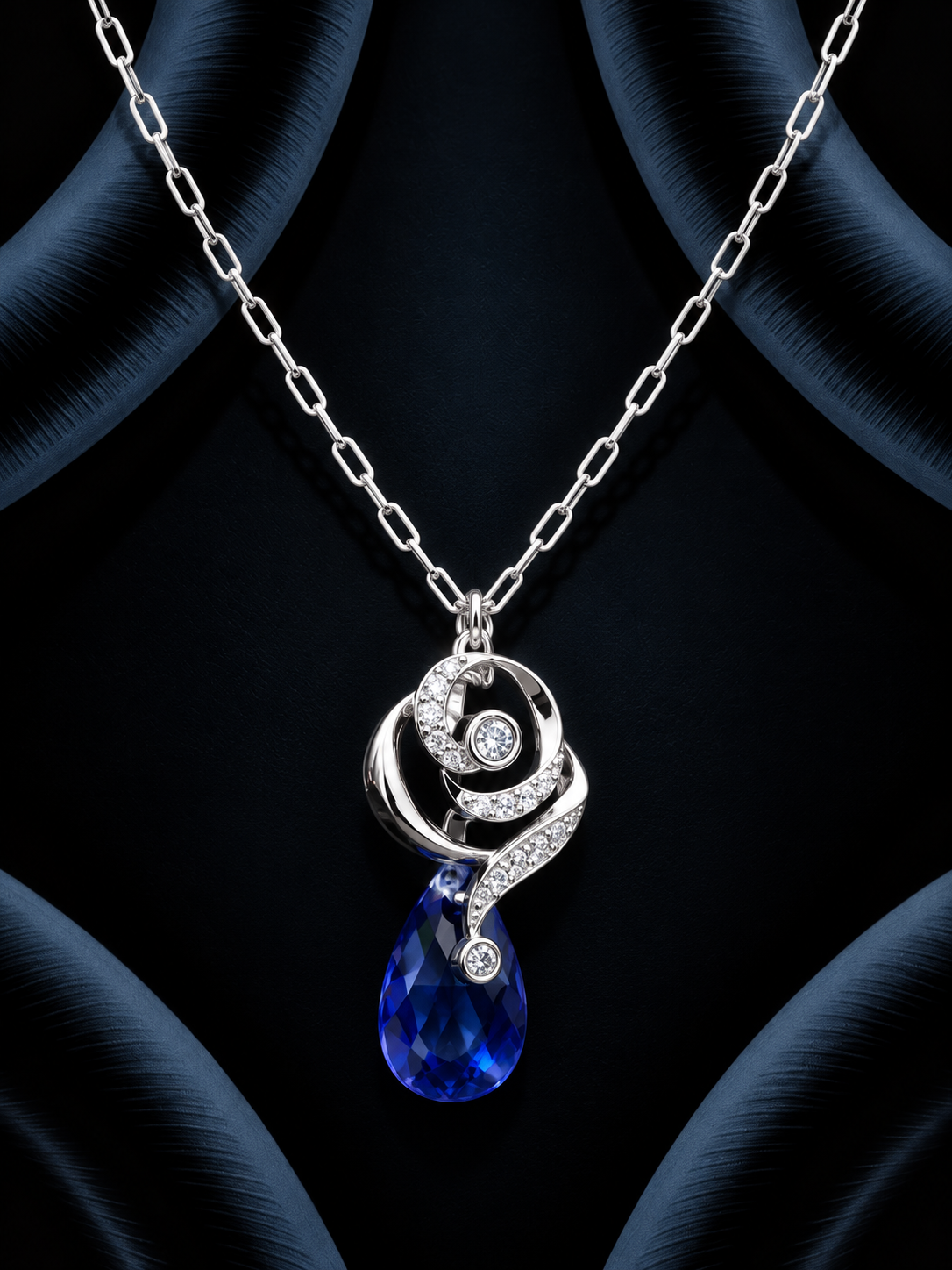 Silver Round Floral Pendant